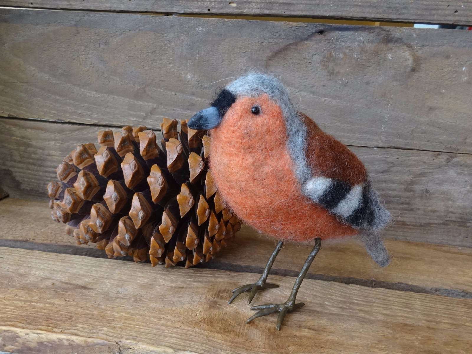 Gefilzter Vogel