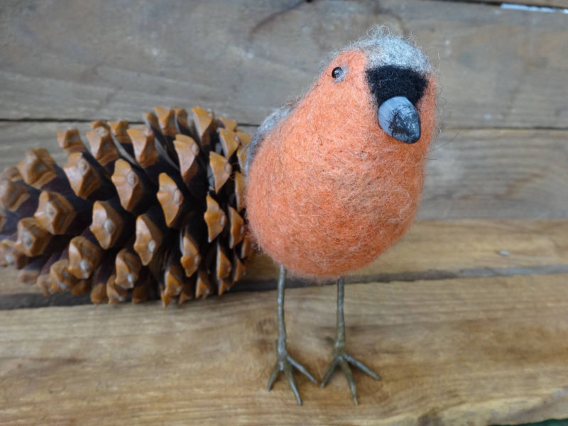 Gefilzter Vogel